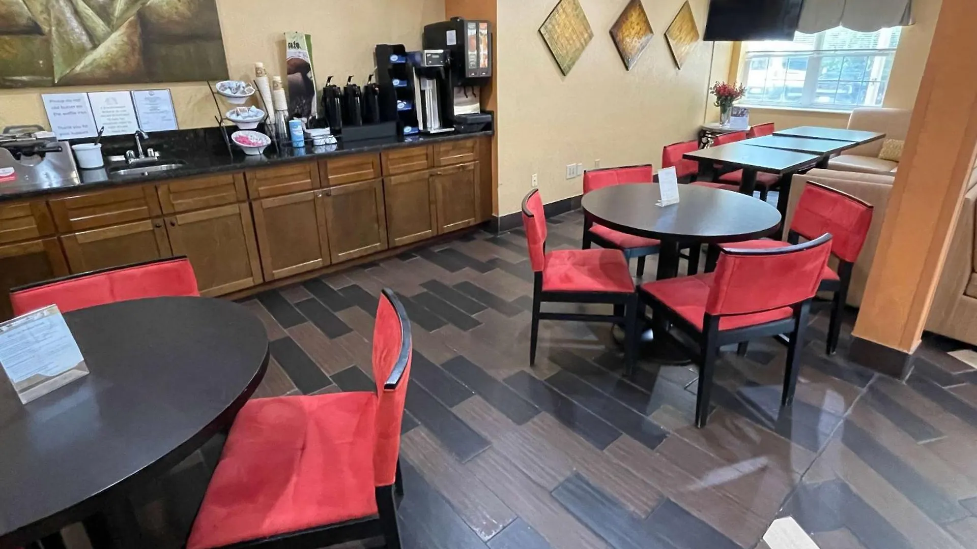 Hotel Microtel Inn & Suites Newport News